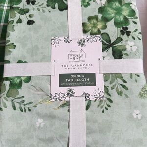 Green Clover Tablecloth